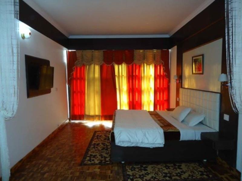 Hotel Imperial Palace Манали Экстерьер фото